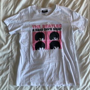 The Beatles tshirt 🤍